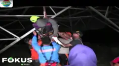 Setelah hampir tiga jam negosisasi akhirnya berhasil, pemuda 21 tahun ini pun langsung diselamatkan.