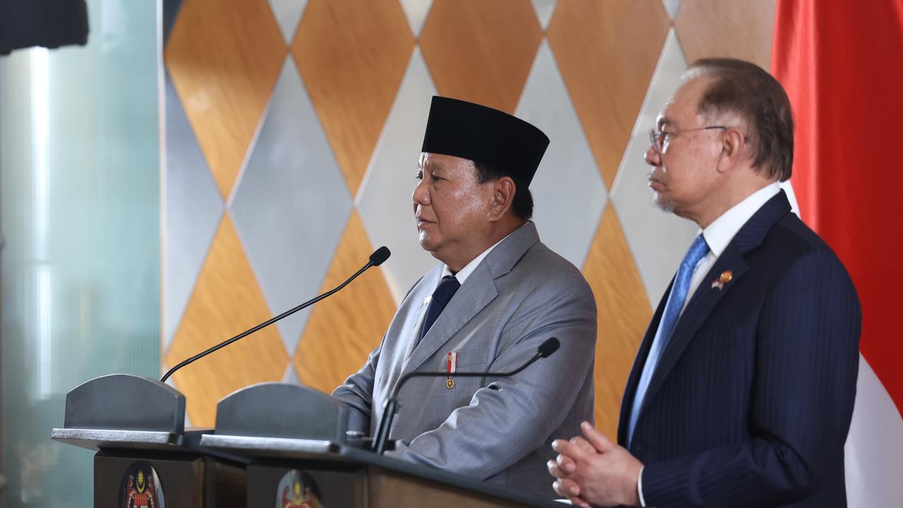 VIDEO: Kata-kata Prabowo Serius Bicara Politik Bikin PM Malaysia Anwar Ibrahim Sampai Menoleh