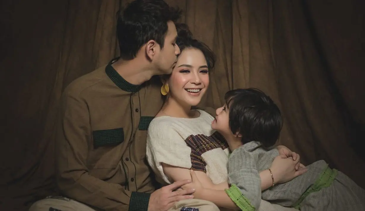 (Instagram/raffinagita1717)