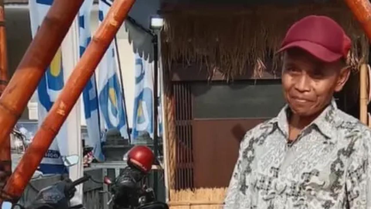 Mencicipi Jajanan Legendaris Kerupuk Bangreng Khas Sumedang, Bungkusnya Unik