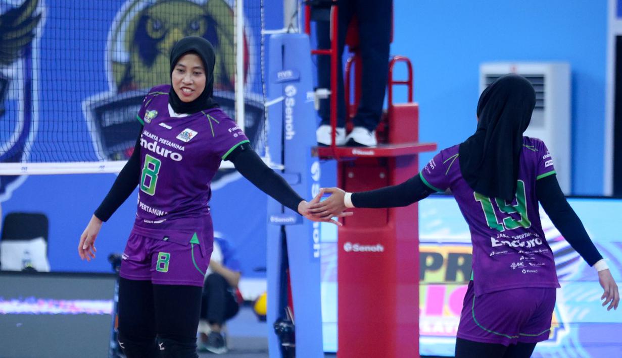 Juara bertahan tim putri Jakarta Pertamina Enduro (JPE) sukses mengamankan poin penuh setelah menumbangkan Jakarta Livin' Mandiri pada laga Proliga 2026. (Dok. PBVSI)