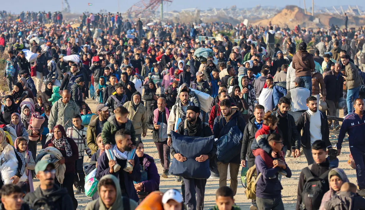 Milisi Hamas mengatakan bahwa kembalinya para pengungsi Palestina ke rumah-rumah mereka di Jalur Gaza utara merupakan kemenangan bagi rakyat Palestina. (Omar AL-QATTAA/AFP)