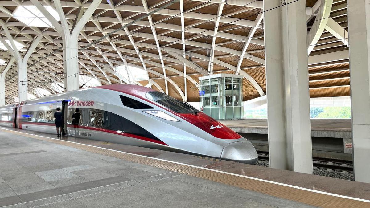 Tiket Kereta Cepat Whoosh Cuma Rp 200 Ribu Selama Ramadan 2026