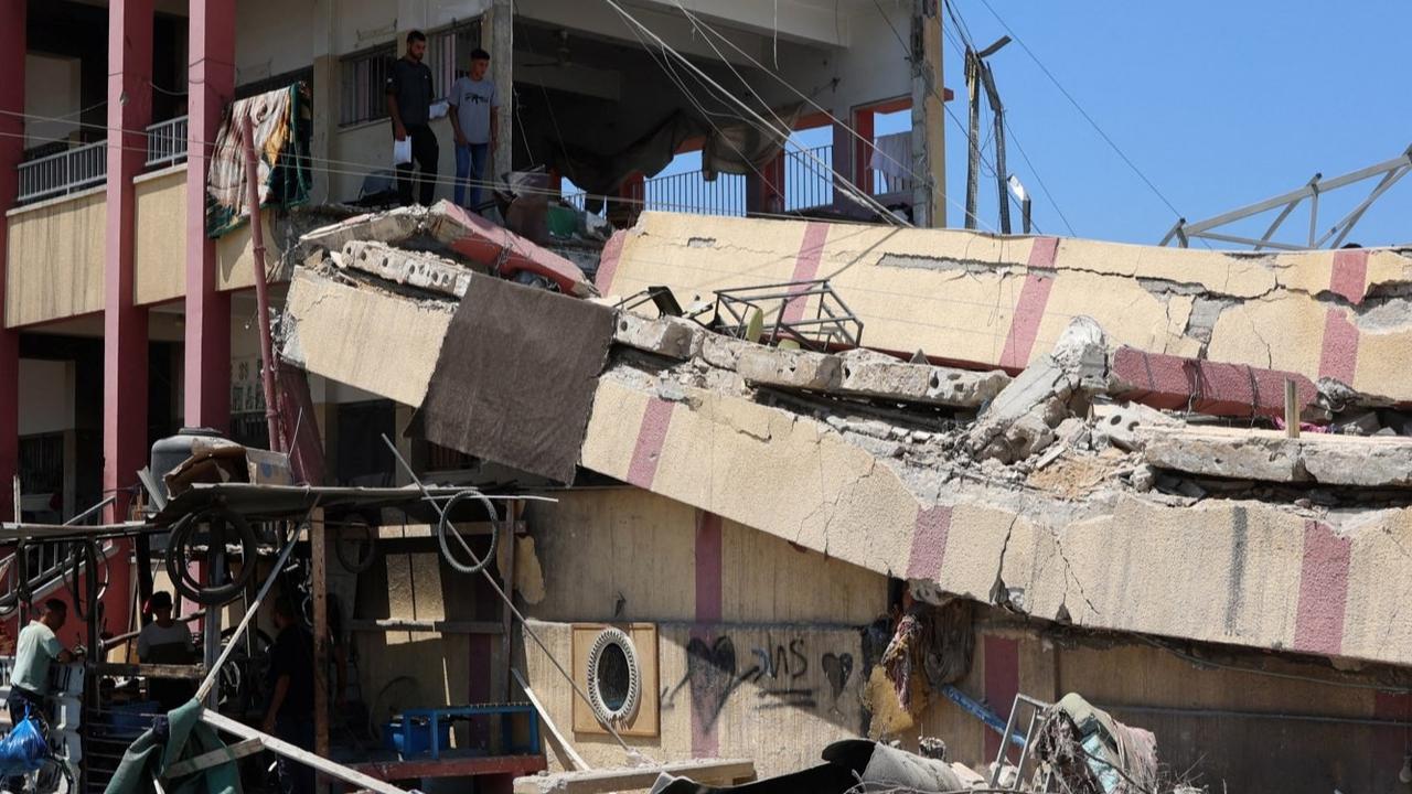 Israel Kembali Bom Sekolah di Gaza