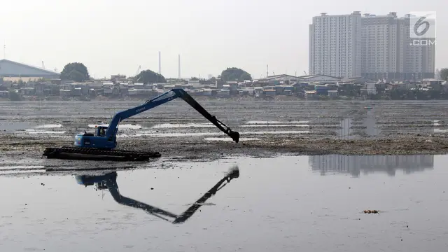 Cegah Pendangkalan, Waduk Pluit Mulai Dikeruk