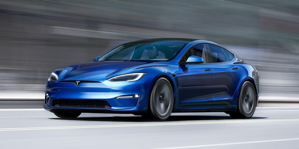 Tesla Model S (Carscoops)