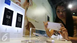 Vivo Smartphone resmi memperkenalkan dua produk teranyarnya di Jakarta, Kamis (26/5/2016).  Produsen smartphone asal China itu  meluncurkan dua smartphone sekaligus dengan nama Vivo V3 Max dan Vivo V3 di Indonesia. (Liputan6.com/Herman Zakharia)