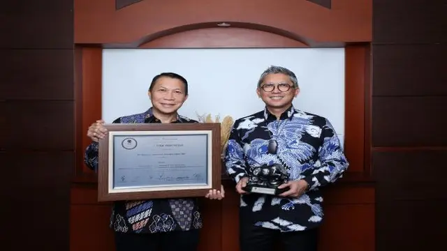 Pencatatan saham perdana PT Bintang Samudera Mandiri Lines Tbk (BSML) pada Kamis (16/12/2021) (Foto: BEI)