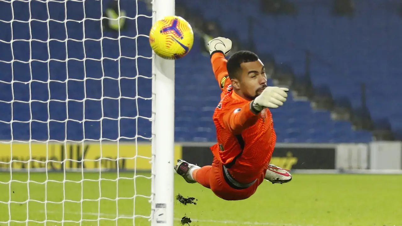 FOTO: Tottenham Terpeleset, Kalah 0-1 dari Brighton and Hove Albion