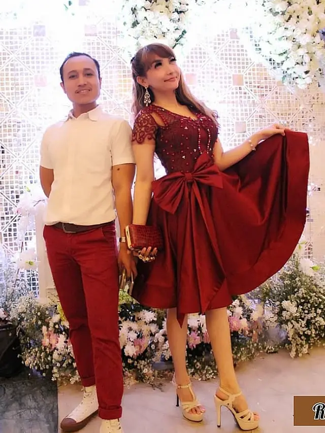 [Bintang] Kece Bukan Main, Ini Deretan Gaya Seleb yang Hadir di Pernikahan Angel Lelga