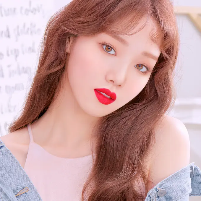 Beauty Focus: Trik Menciptakan Bibir Cantik Merona ala Lee Sung Kyung