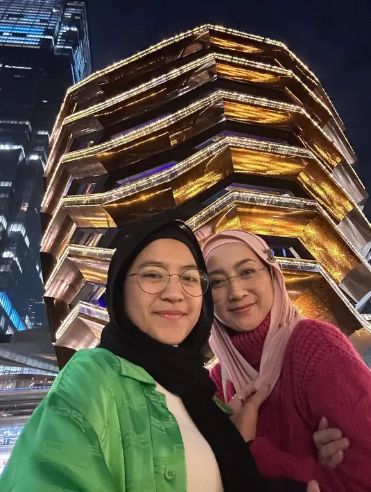 [Instagram/desyratnasariterdepan]