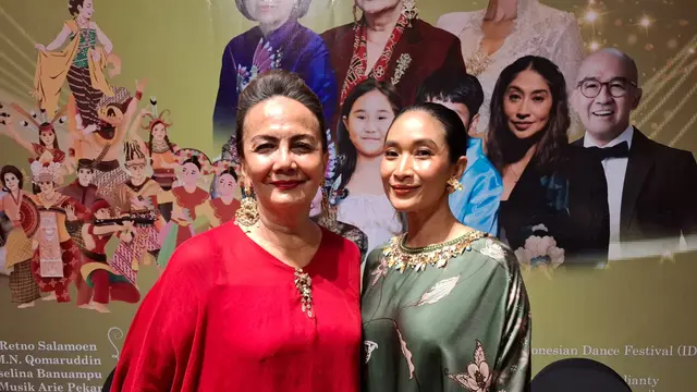 Happy Salma dan Christine Hakim