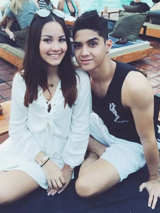 Allysa Daguise adalah kekasih dari Al Ghazali, mereka sempat  berlibur  bersama,  inilah potret  kemesraan Al dan Allysa yang diabadikan oleh kedua nya. (via instagram@alisadaguise/Bintang.com