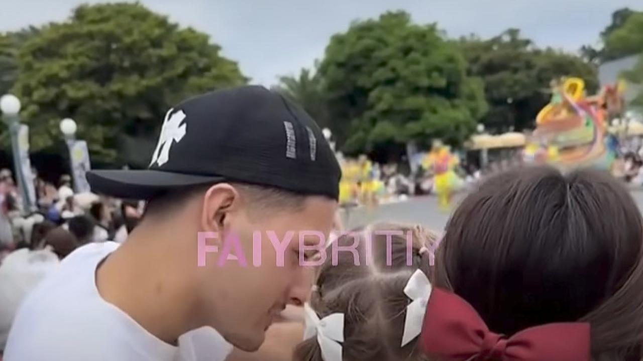 Potret Jennifer Coppen, Justin Hubner, dan Kamari Liburan ke Disneyland Jepang, Kehangatan yang Jadi Sorotan