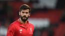 1. Alisson Becker (Liverpool) - 38 pertandingan, 21 clean sheet (AFP/Oli Scarff)