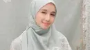 <p>Square hijab bermotif yang cocok untuk digunakan acara formal atau kegiatan sehari-hari. Penulis: Mufiidaanaiilaa A.S</p>