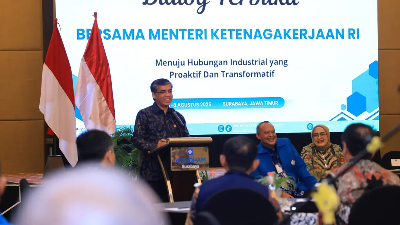 Menaker Yassierli Soroti Pentingnya Hubungan Industrial Harmonis untuk Hadapi Tantangan Ketenagakerjaan