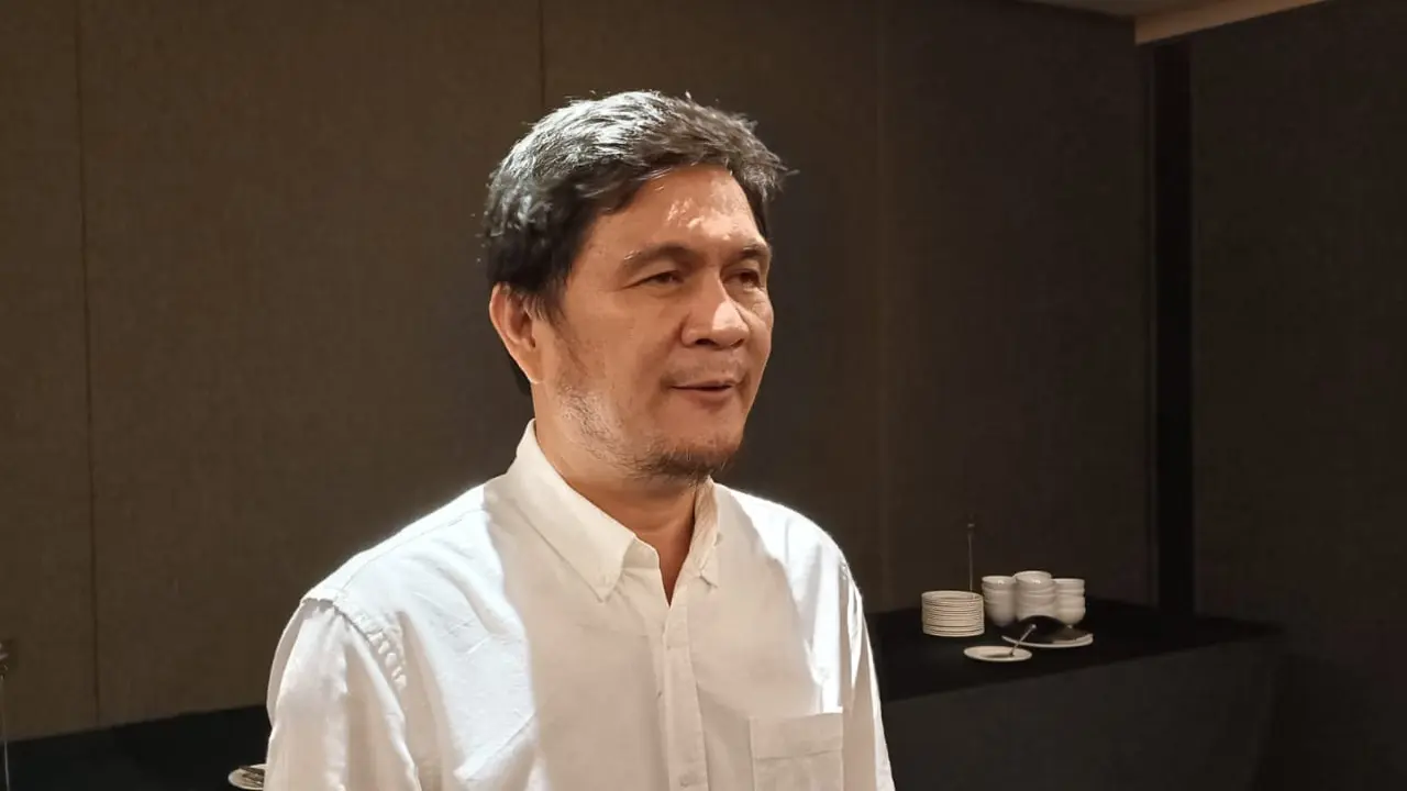 Ketua KPU Sulut Kenly Poluan.