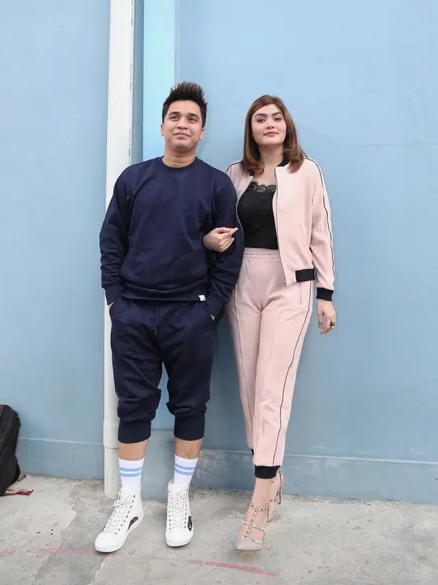 [Bintang] Billy Syahputra dan Hilda Fitria