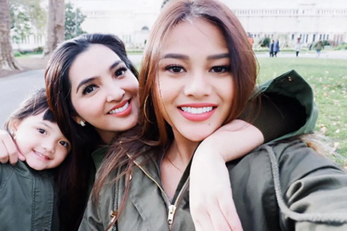 [Bintang] Ashanty, Aurel dan Arsy