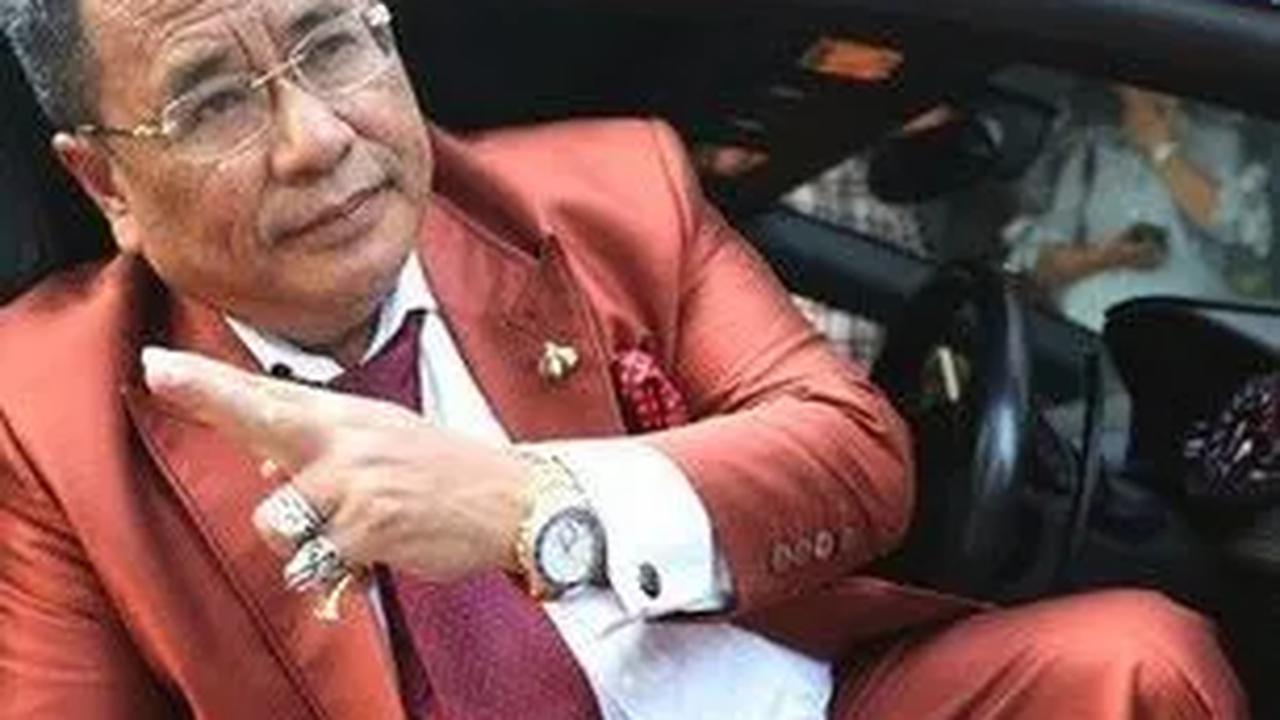 Netizen pun memberikan komentar beragam atas postingan Hotman. Banyak yang setuju, tapi tak sedikit pula yang berbeda pendapat.
