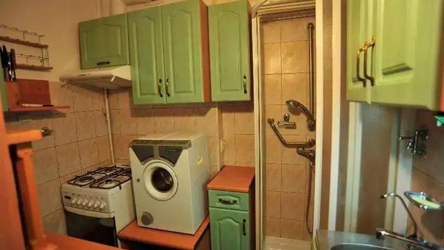 6 Potret Alih Fungsi Dapur Bikin Tepuk Jidat, Dijadikan Ruang Main Game