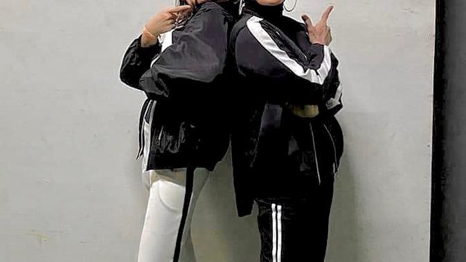 Sonia J dan Imaniar (https://www.instagram.com/p/CEmSjPhgxiA/)
