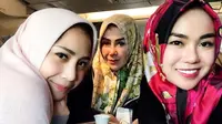 Nagita Slavina dan Amy Qanita umrah bersama.