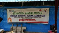 Melalui Program Mandiri Pangan, HK membangun kandang ayam close house dan pembinaan. (dok: HK)