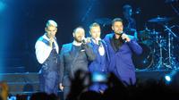 Penampilan Boyzone di Istora Senayan  (liputan6.com/Panji Diksana)