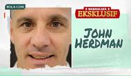 Pelatih Timnas Indonesia, John Herdman menjalani wawancara eksklusif dalam program Bola Break. (Bola.com/Bagaskara Lazuardi/Gemini)
