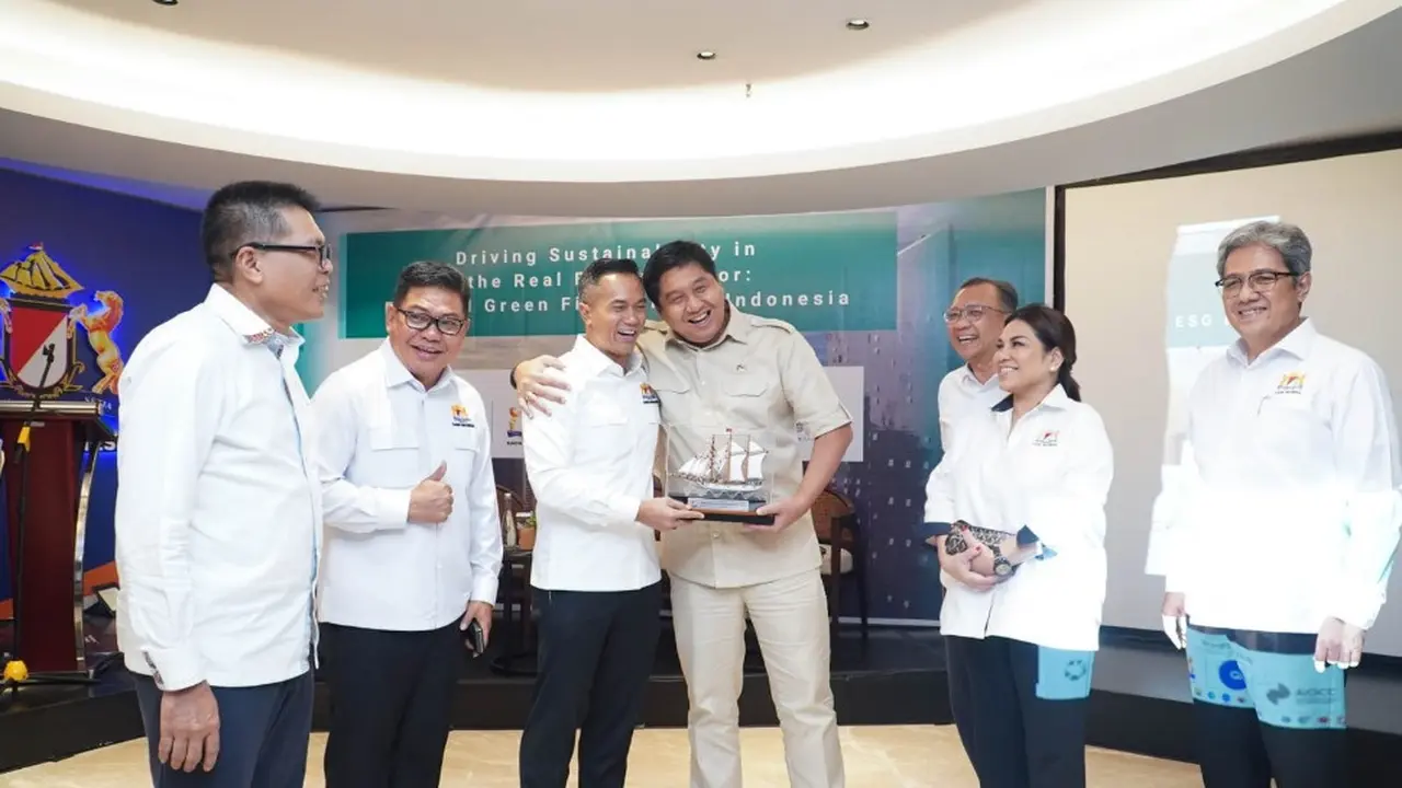 Ketum Kadin Indonesia Anindya Novyan Bakrie dan Menteri PKP Maruarar Sirait dalam acara bertajuk Driving Sustainability in the Real Estate Sector: ESG and Green Financing in Indonesia.