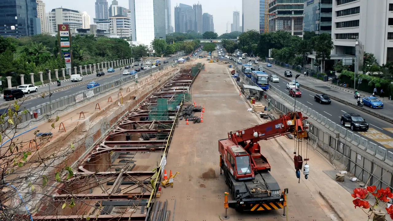 20150722-H+5 Lebaran, Proyek Pembangunan MRT Belum Kembali Beroperasi 2