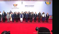 Prabowo Hadiri Hari Kedua KTT BRICS, Kenakan Baju Khas Melayu