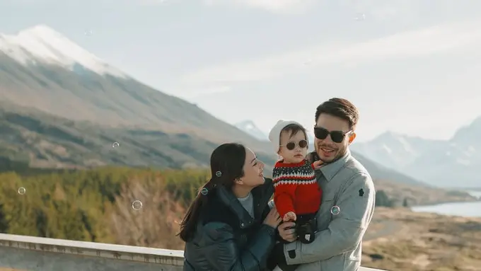 Potret Jessica Mila Liburan Musim Dingin ke Sydney dan New Zealand Bersama Putri Serta Suaminya