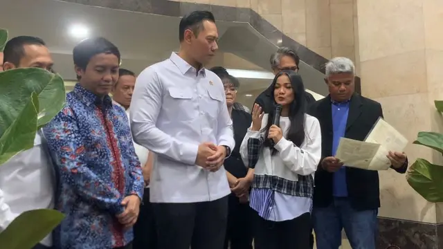 Nirina Zubir dan Menteri ATR/BPN Agus Harimurti Yudhoyono (AHY)
