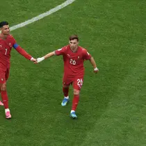Cristiano Ronaldo dan Francisco Conceiciao dari Portugal bereaksi saat menjalani pertandingan Grup K Piala Dunia FIFA 2026 antara Portugal melawan DR Kongo di Houston Stadium, Houston, Texas, pada 17 Juni 2026. (Lars Baron / GETTY IMAGES NORTH AMERICA / Getty Images via AFP)