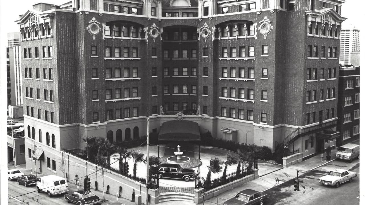 Hotel Berhantu di Amerika
