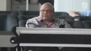 Direktur Dana Perimbangan Kemenkeu Putut Hari Satyaka berada di ruang tunggu KPK sebelum pemeriksaan di Jakarta, Selasa (1/10/2019). Putut dimintai keterangan dalam kasus dugaan suap pengurusan dana perimbangan pada APBN-P 2017 dan APBN 2018 berbagi wilayah di Indonesia. (merdeka.com/Dwi Narwoko)