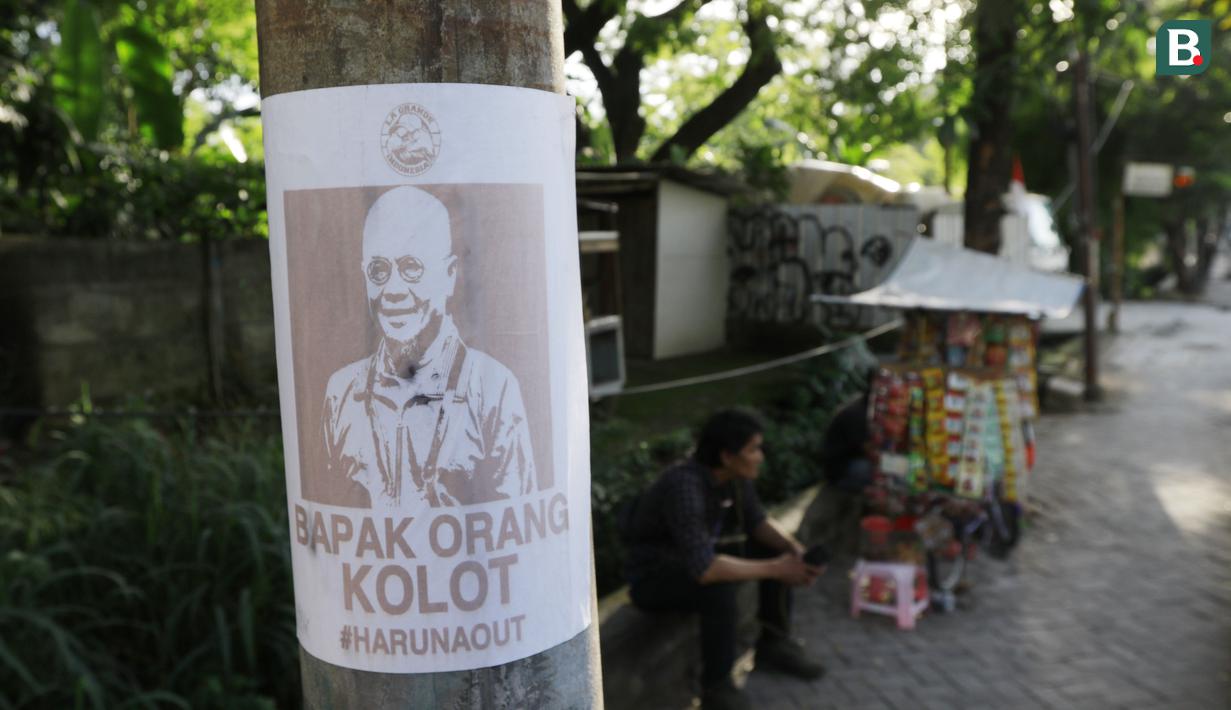 Kritikan Haruna itu pun sontak membuat fans Timnas Indonesia murka. Mereka lalu menyerang medsos pribadi Exco PSSI itu hingga membuat tagar dan poster Harunaout di jalanan. (Bola.com/M Iqbal Ichsan)