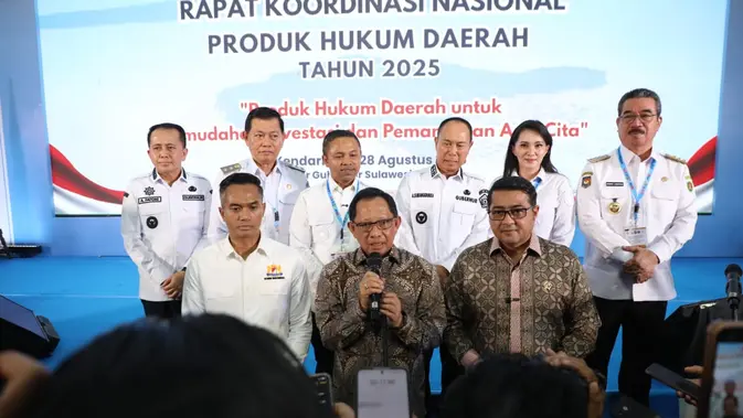 Mendagri Minta Pemda Pertimbangkan Kondisi Sosial Masyarakat saat Susun Produk Hukum Daerah