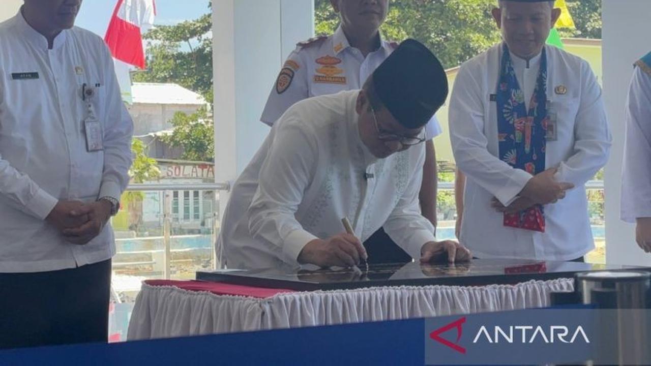 Gubernur DKI Resmikan Dermaga Pelabuhan Pulau Pari, Perkuat Konektivitas Kepulauan Seribu