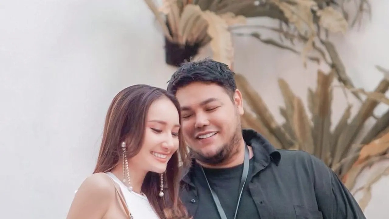 [Fimela] Ivan Gunawan dan Bella Aprillia