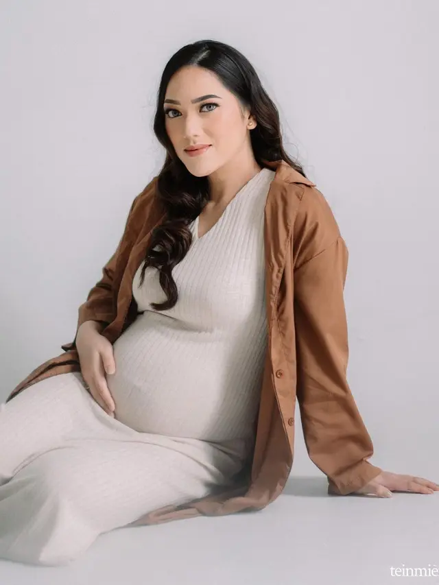 Maternity Shoot Nabila Gardena