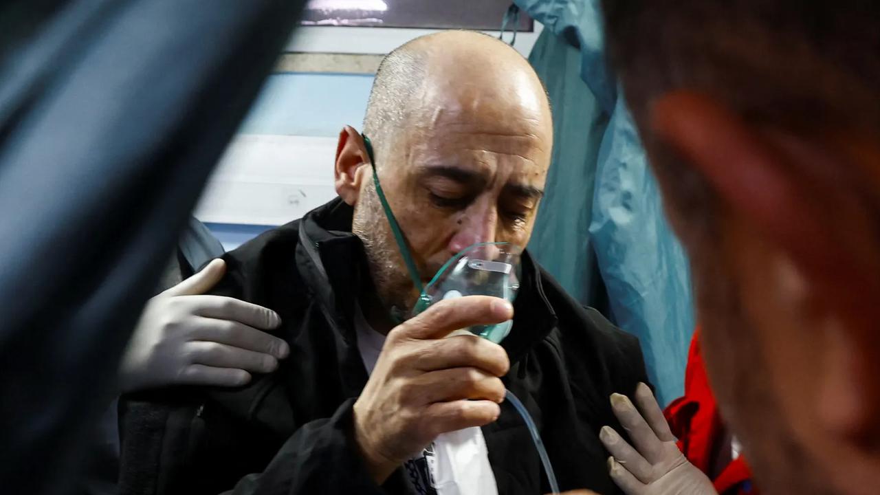 Tanda Penyiksaan dan Kelaparan Terpampang Jelas di Tubuh Warga Palestina yang Dibebaskan dari Penjara Israel