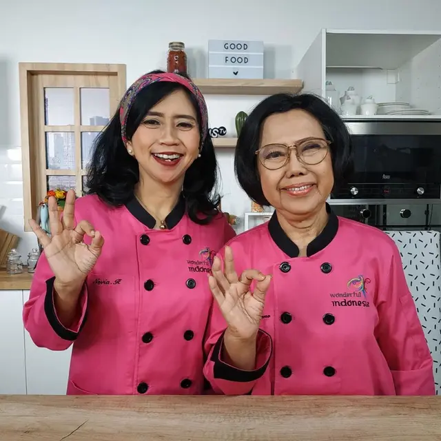 6 Momen Kebersamaan Sisca Soewitomo dan Novia Soewitomo