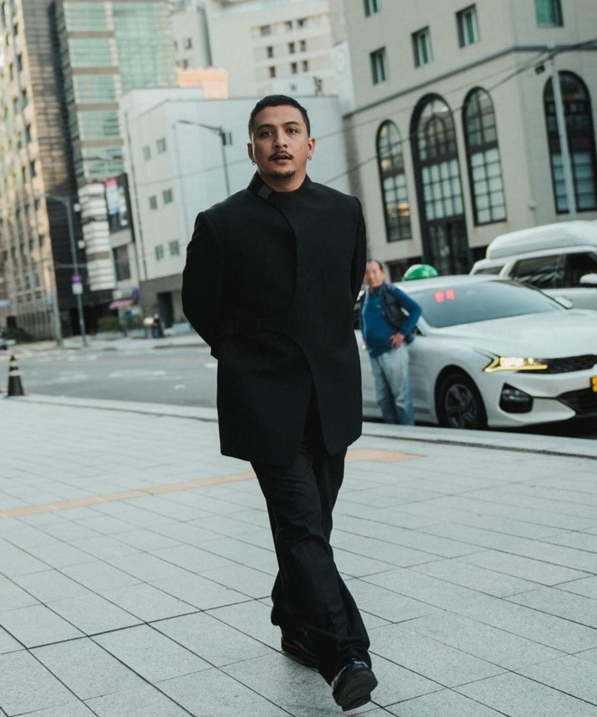 Melalui aktingnya di film "SEPERTI DENDAM, RINDU HARUS DIBAYAR TUNTAS", Sal Priadi berhasil meraih penghargaan Pendatang Baru Terbaik di Indonesian Movie Actors Awards tahun 2022.<br><br>