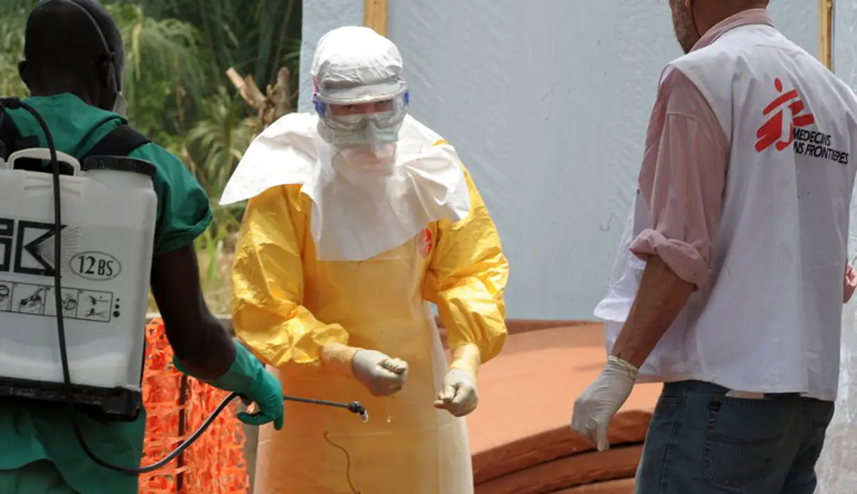 Negara di Afrika Barat tengah berusaha mengatasi penyebaran virus Ebola setelah ditemukan sejumlah kasus di beberapa wilayah (AFP PHOTO / SEYLLOU)
