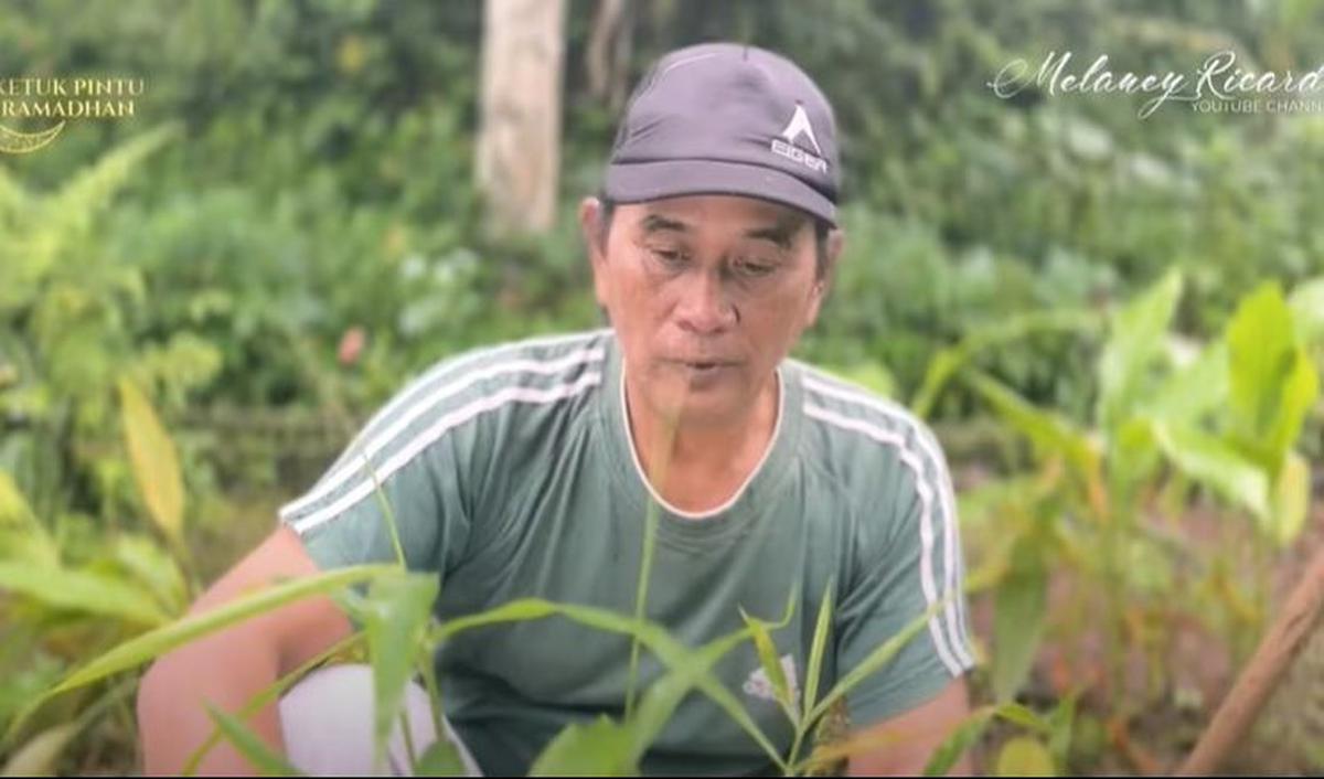 Bagi banyak orang, mungkin sulit untuk memahami bagaimana seorang aktor terkenal bisa beralih profesi menjadi seorang petani.&nbsp;